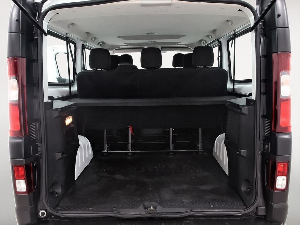 Nissan Primastar Combi 8 2.0dCi 110kW L2H1 1T Acenta Segunda mano