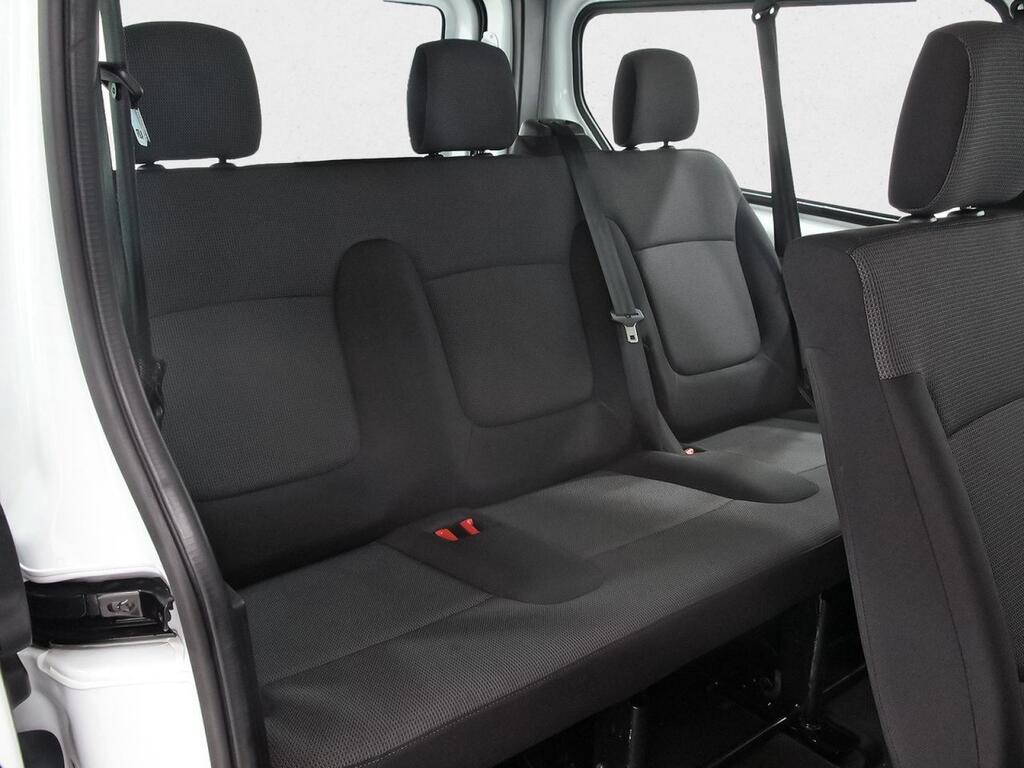 Nissan Primastar Combi 8 2.0dCi 110kW L2H1 1T Acenta Segunda mano