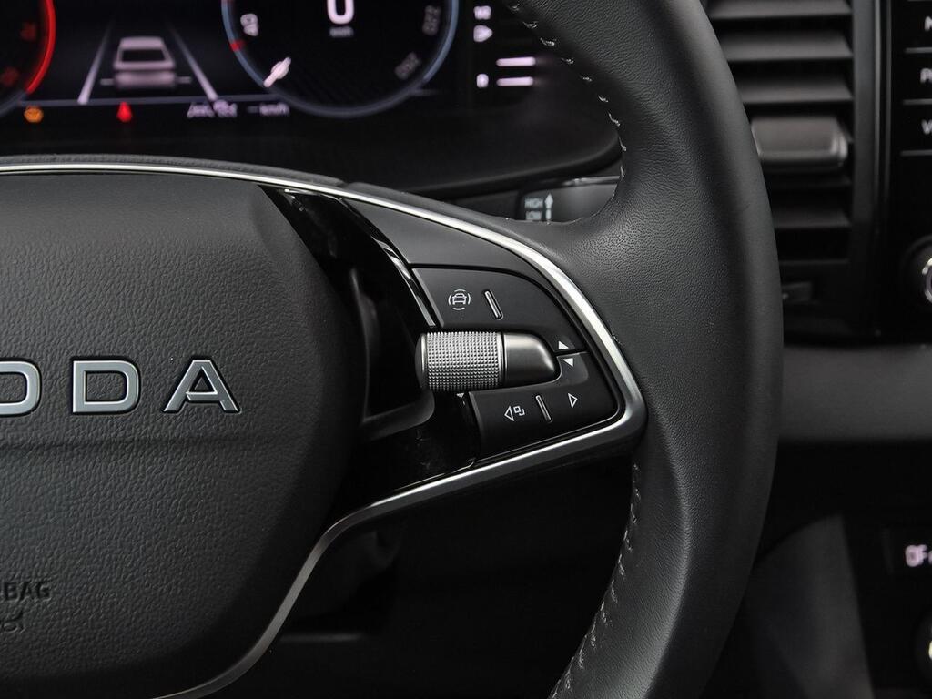 Skoda Karoq 1.5 TSI 110kW (150CV) DSG ACT Selection Segunda mano