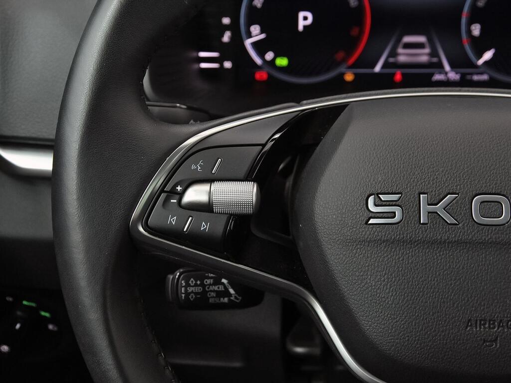 Skoda Karoq 1.5 TSI 110kW (150CV) DSG ACT Selection Segunda mano
