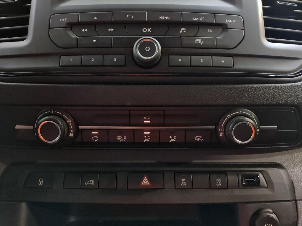 Peugeot Expert FURGON 1.5 BLUEHDI 120 S&S STANDARD PRO 4P Segunda mano