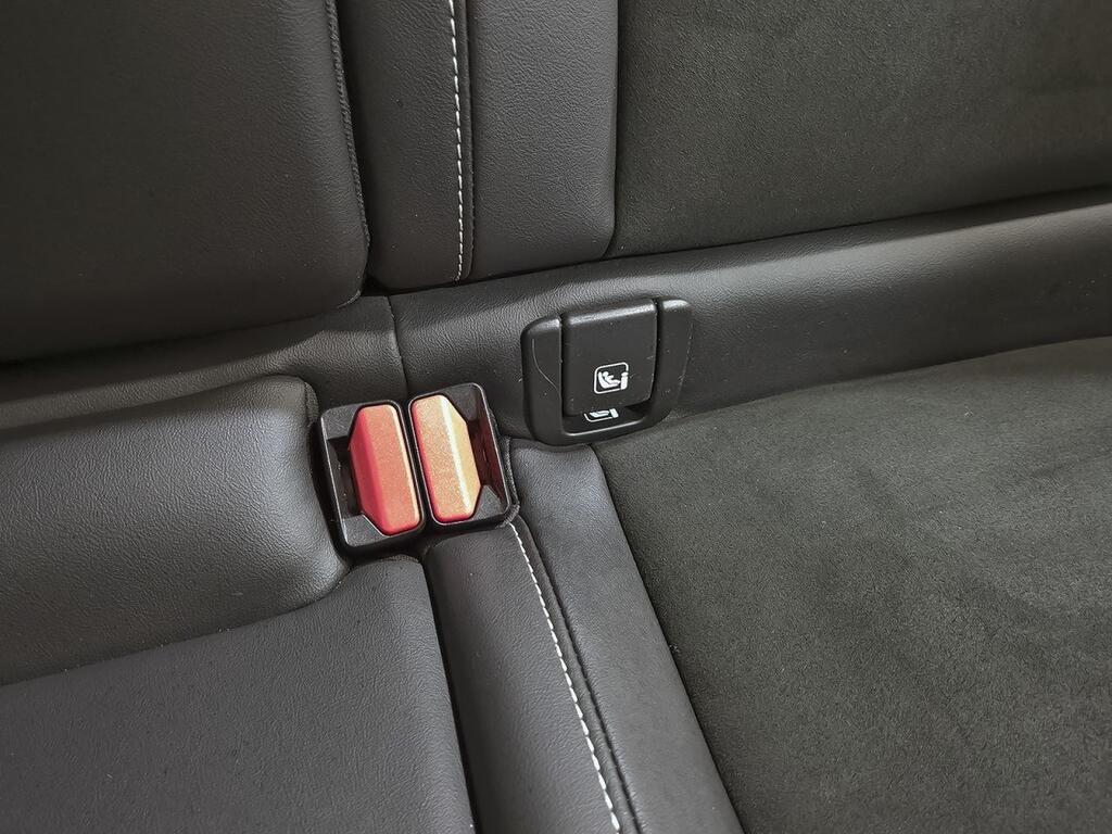 Volvo XC40 2.0 B3 G R-Design Auto Segunda mano