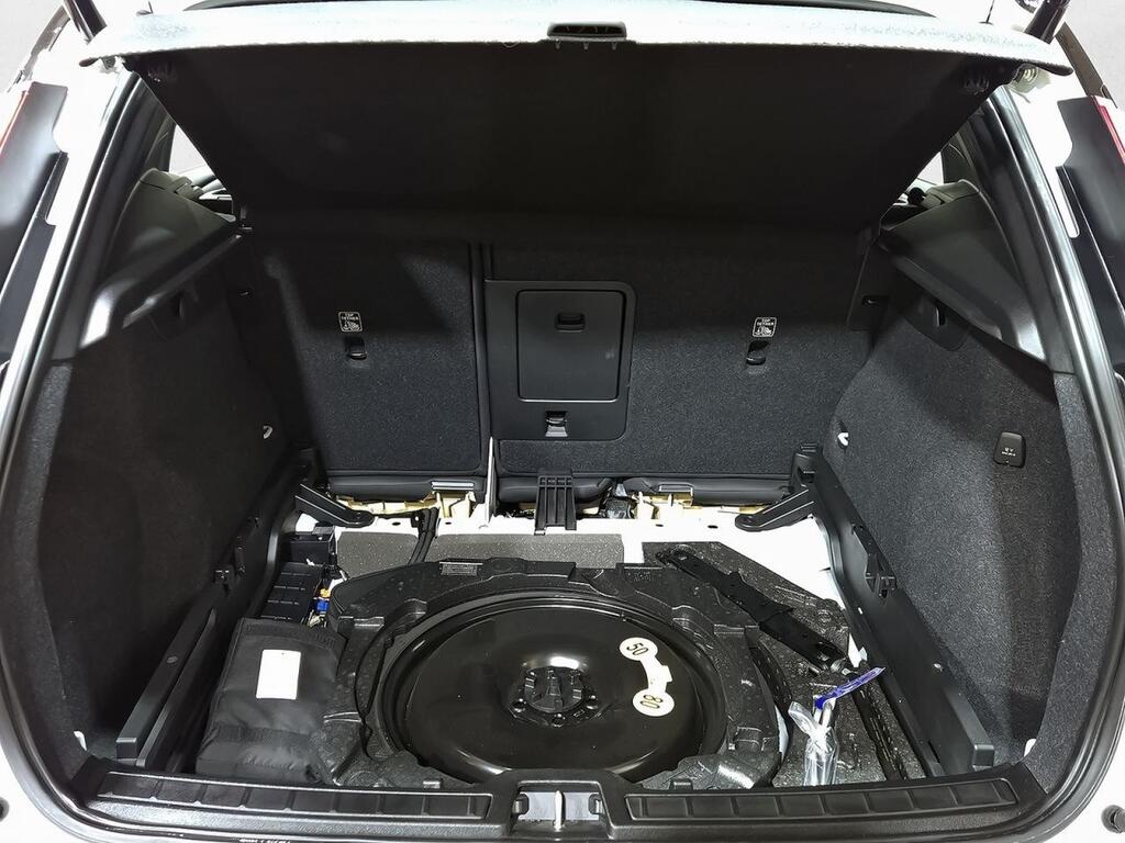 Volvo XC40 2.0 B3 G R-Design Auto Segunda mano