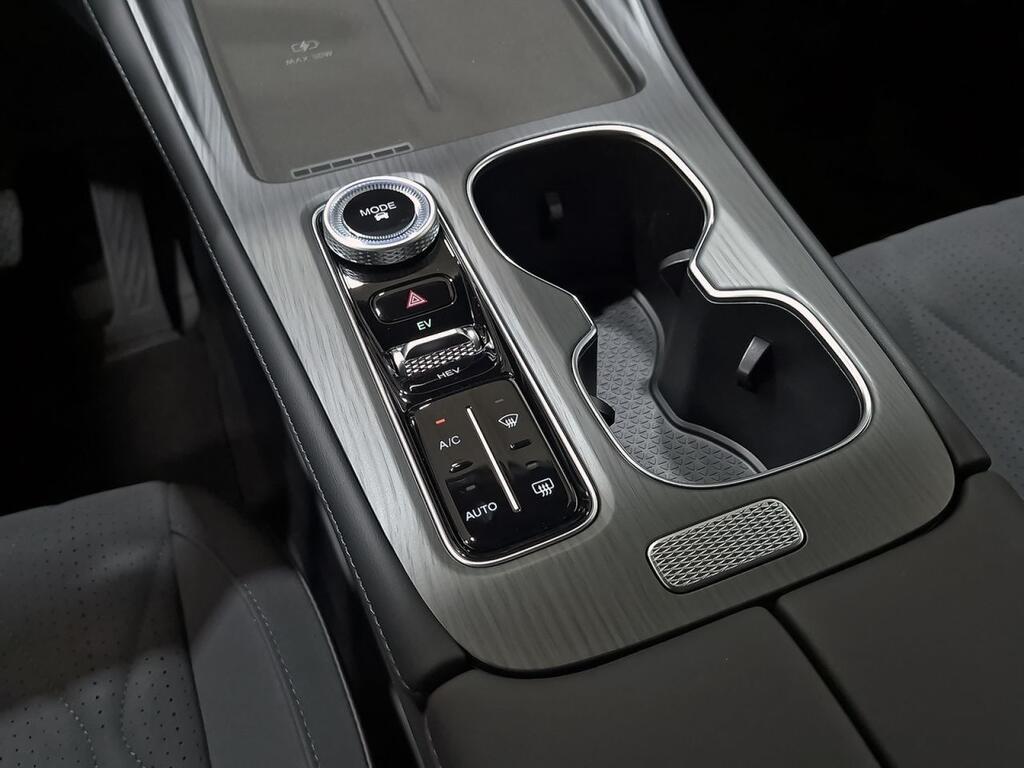 Ebro S800 1.5 TGDI PHEV Premium E-CVT Km0