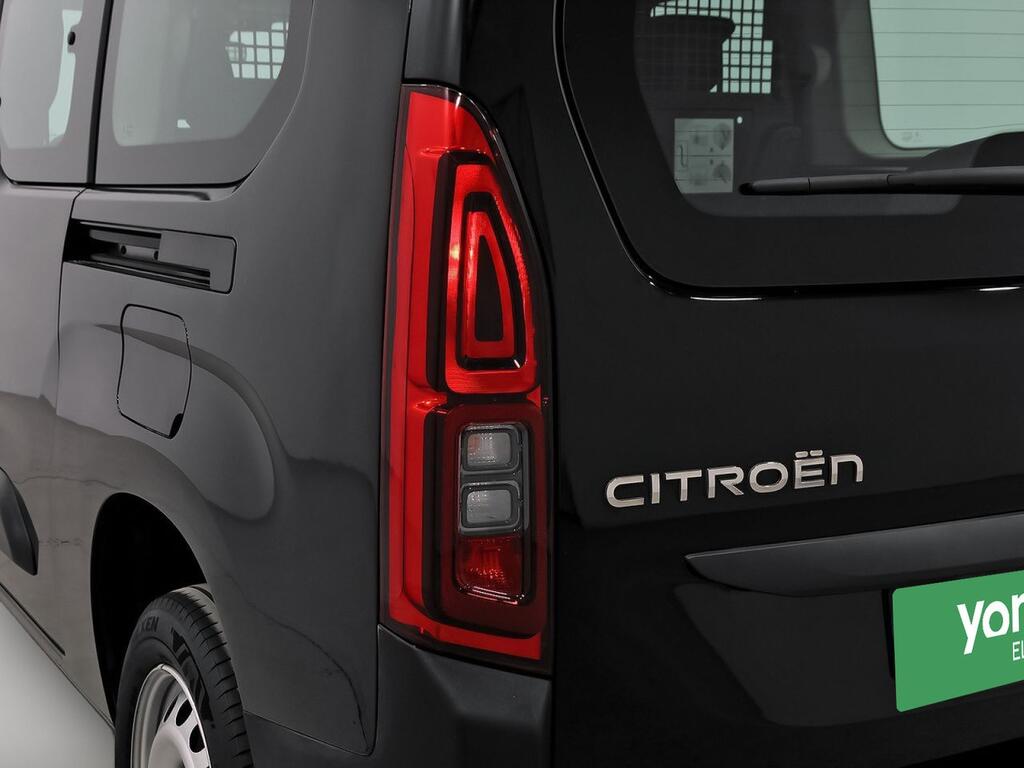 Citroën Berlingo 1.5 BLUEHDI 100 TALLA XL YOU 5P (N1) Segunda mano