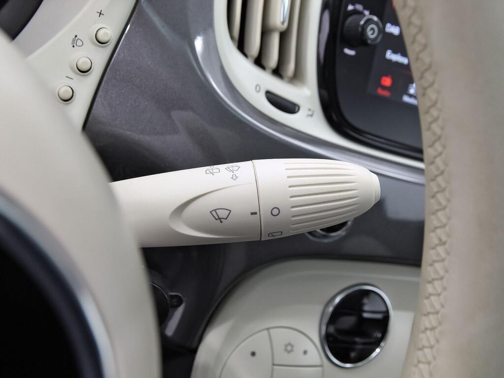 Fiat 500 Dolcevita 1.0 Hybrid 51KW (70 CV) Segunda mano