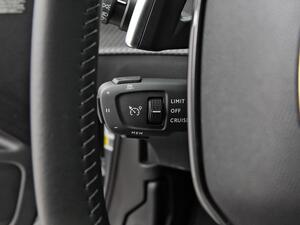 Peugeot 2008 N2008 Allure Hybrid 136 eDCS6 17