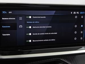 Peugeot 2008 N2008 Allure Hybrid 136 eDCS6 32