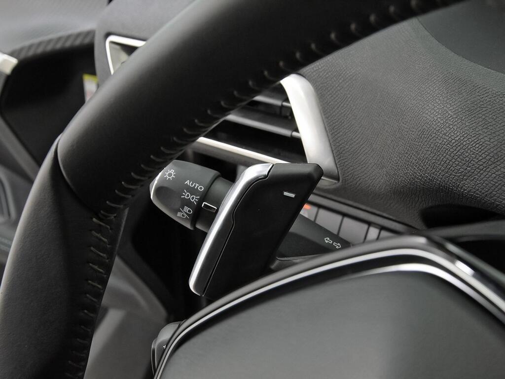 Peugeot 5008 1.2 100KW Allure Pack eDCS6 Segunda mano