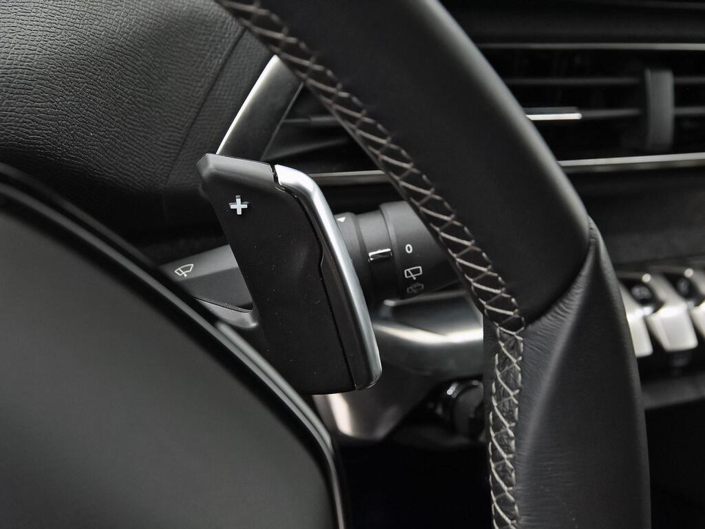 Peugeot 3008 Hybrid 1.2 100KW Allure Pack eDCS6 Segunda mano