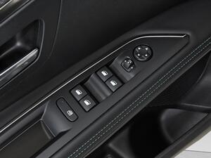 Peugeot 3008 Hybrid 1.2 100KW Allure Pack eDCS6 13