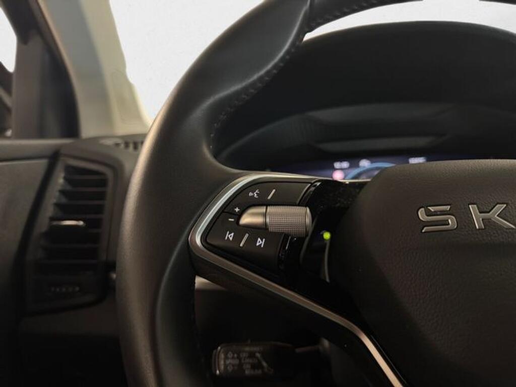 Skoda Karoq 1.5 TSI 110kW (150CV) DSG ACT Selection Segunda mano
