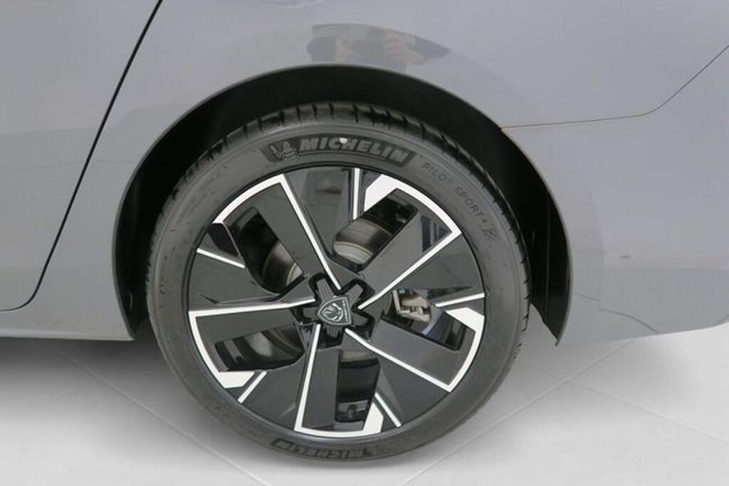 Peugeot 508 Hybrid SW GT HYBRID 225 e-EAT8 Segunda mano