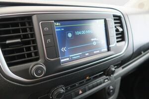 Peugeot Expert E-EXPERT FG STANDARD BEV (100KW) 136CV 8