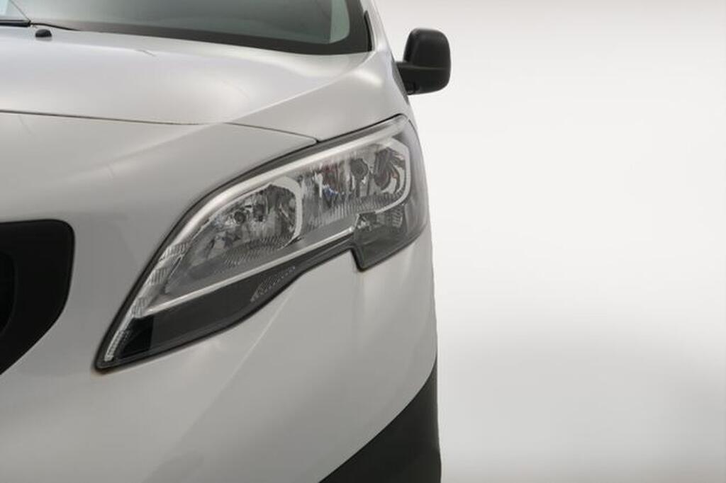 Peugeot Expert E-EXPERT FURGON STANDARD BEV (100KW) 136CV Km0