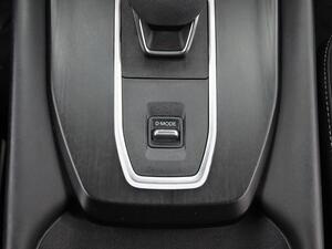 Nissan Qashqai 1.3 DIG-T MHEV 158CV N-CONNECTA DCT 5P(TECHO) 31