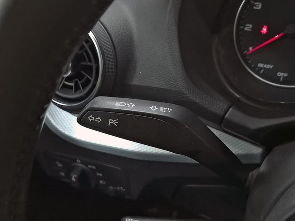 Audi Q2 Design 30 TFSI 85kW (116CV) Segunda mano