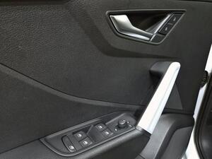 Audi Q2 Design 30 TFSI 85kW (116CV) 12