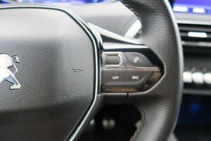 Peugeot 3008 GT LINE 1.2 PURETECH 130CV MAN 5P 12