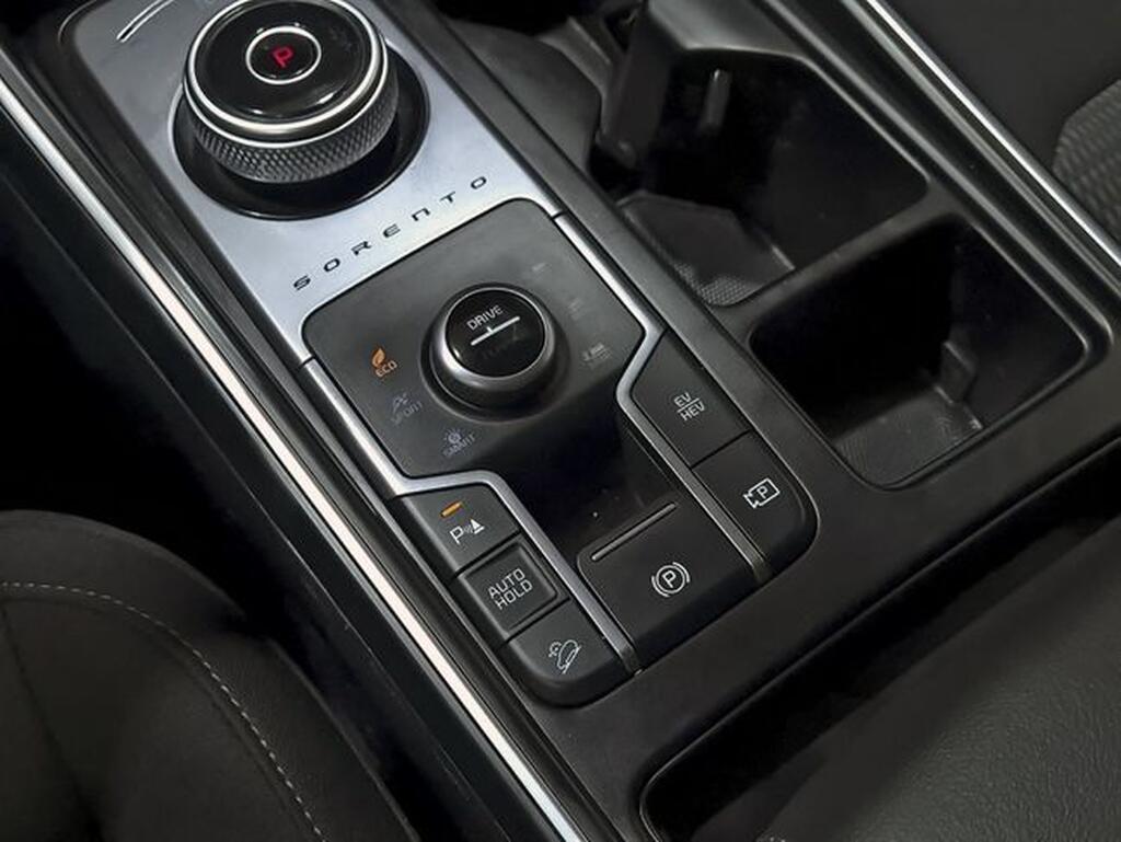 Kia Sorento 1.6 T-GDi PHEV Drive 4x4 7pl Segunda mano