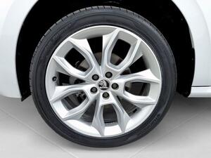 Skoda Kamiq 1.0 TSI 81kW (110CV) SCOUT 10