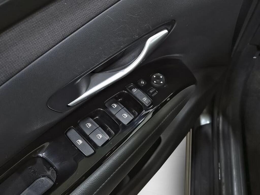 Hyundai Tucson 1.6 CRDI 100kW (136CV) 48V Tecno 2C Segunda mano