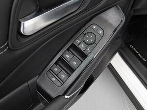 Nissan Qashqai E-POWER 140 KW (190 CV) N-Connecta 12