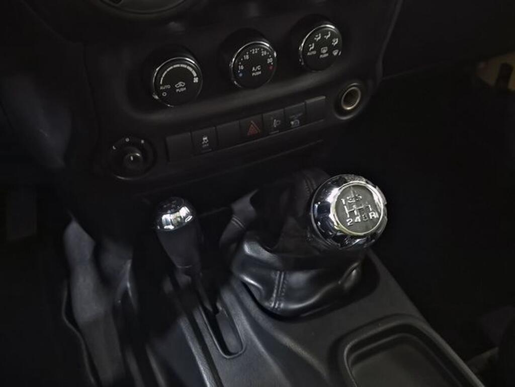 Jeep Wrangler 2.8 CRD Sport Segunda mano