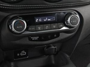 Nissan Juke 1.0 DIG-T 114CV N-CONNECTA 5P(NAVI) 28