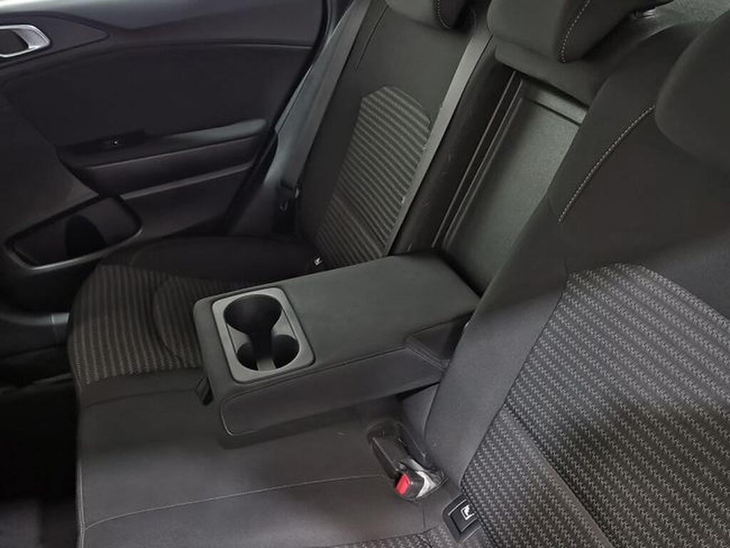 Kia XCeed 1.0 T-GDi Drive 88kW (120CV) 33