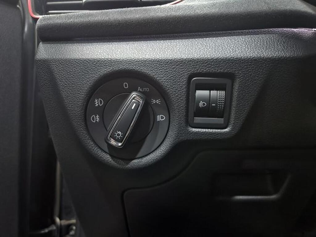 Skoda Kamiq 1.5 TSI 110kW (150CV) DESIGN Segunda mano