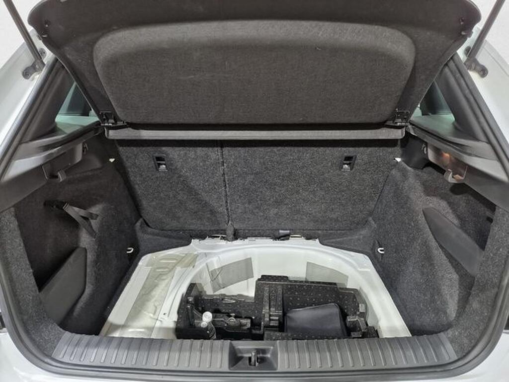 Skoda Kamiq 1.0 TSI 81kW (110CV) SCOUT 34