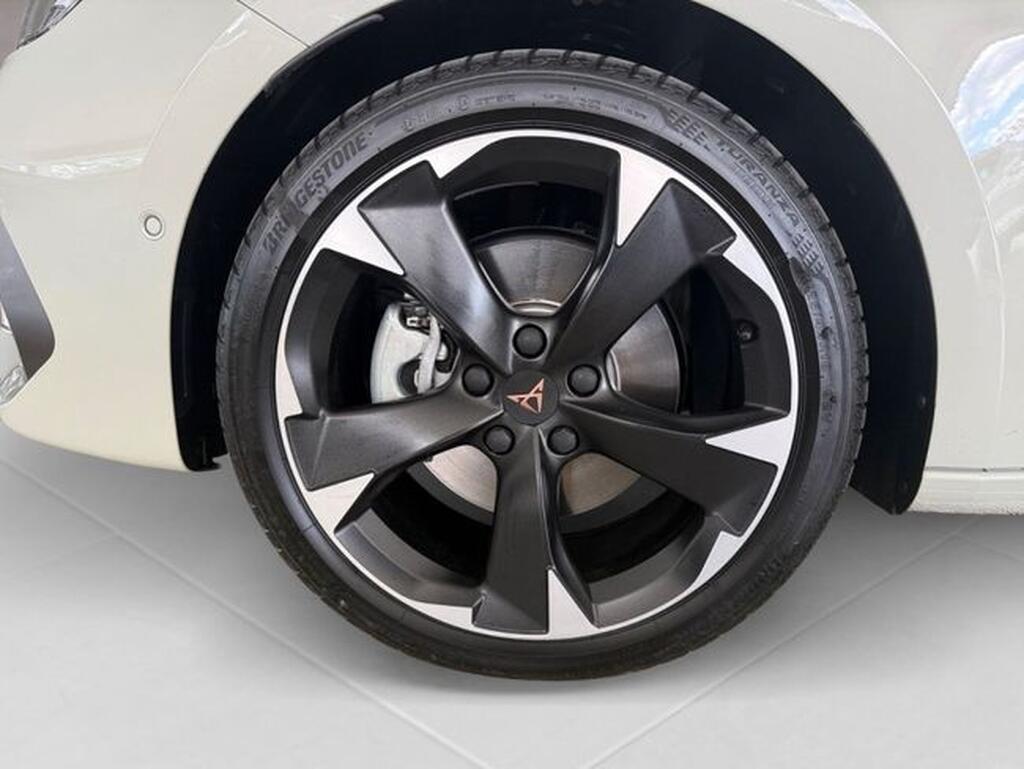 CUPRA León 1.5 TSI e-Hybrid 150W (204CV) DSG Segunda mano