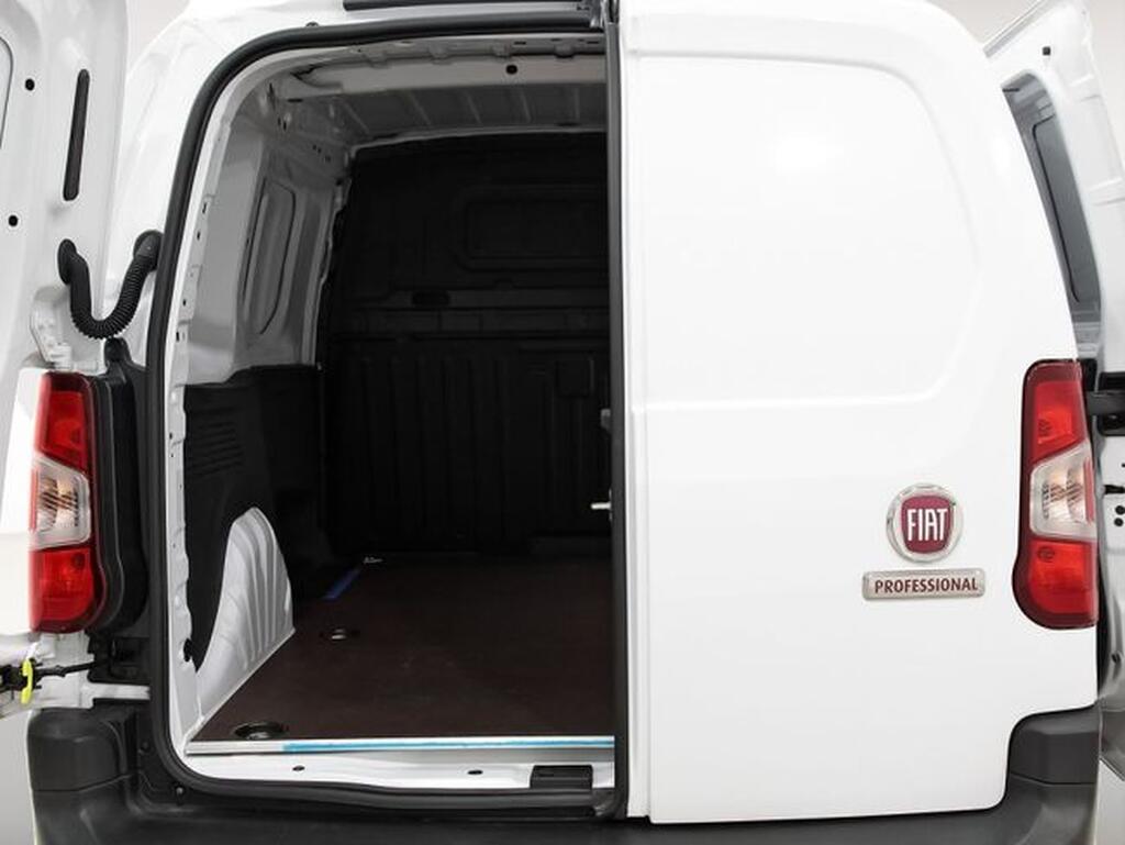 Fiat Doblo FURGON 1.2 GASOLINE 110CV 650KG L1 4P Segunda mano