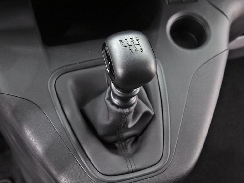 Fiat Doblo FURGON 1.2 GASOLINE 110CV 650KG L1 4P Segunda mano