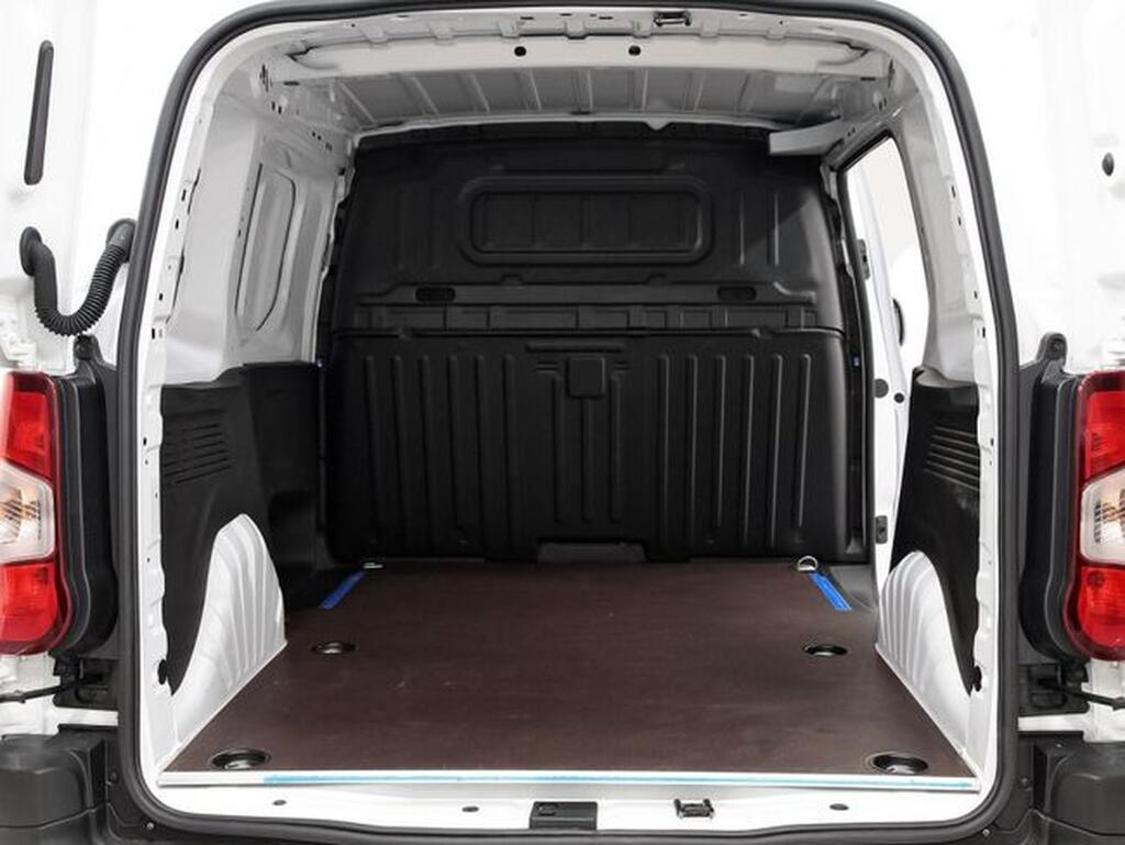 Fiat Doblo FURGON 1.2 GASOLINE 110CV 650KG L1 4P Segunda mano