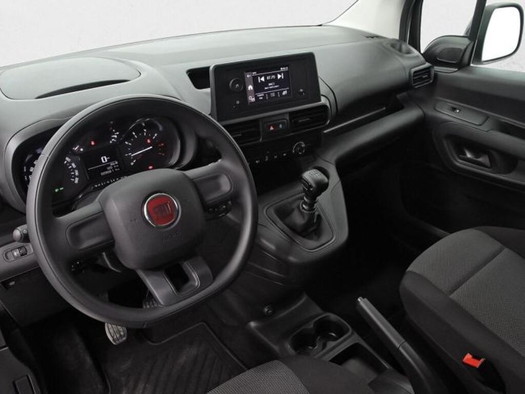 Fiat Doblo FURGON 1.2 GASOLINE 110CV 650KG L1 4P Segunda mano