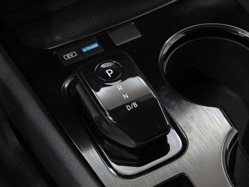 Nissan X-Trail 5pl 1.5 e-POWER 152kW 4x2 A/T N-Connecta Segunda mano