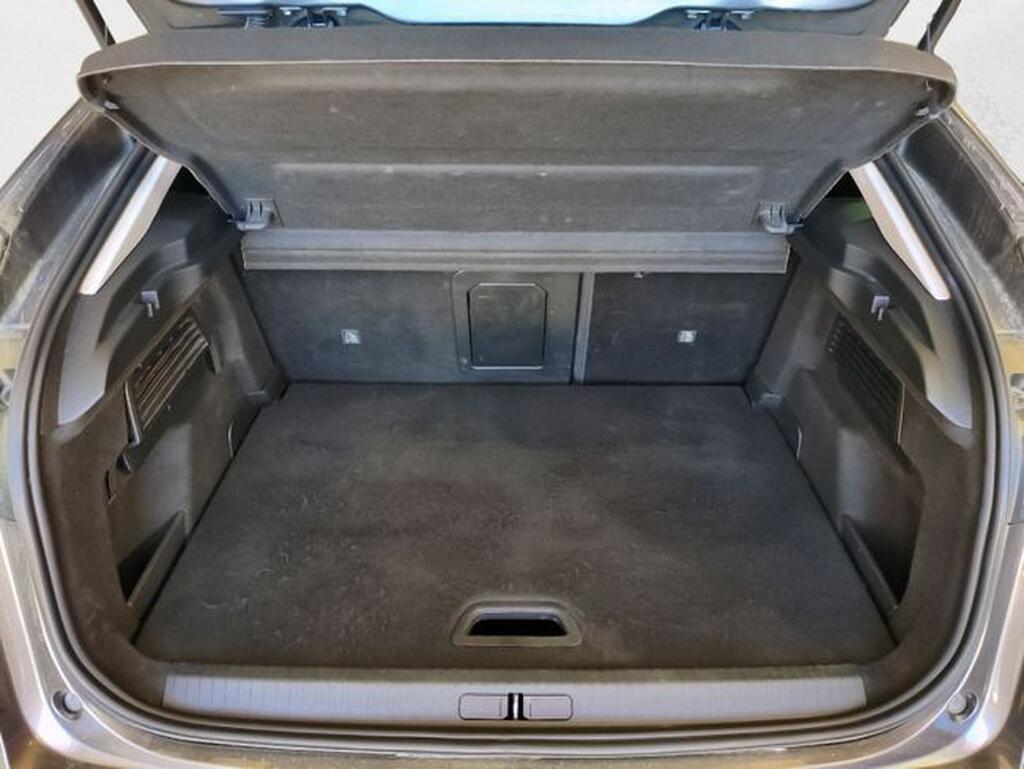 Citroën C4 PureTech 130 S&S 6v Shine 8