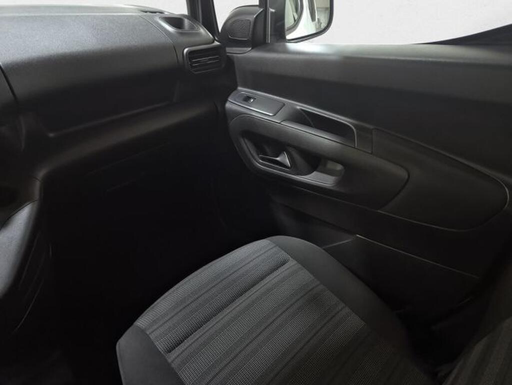 Opel Combo 1.5 TD 102CV LIFE BUSINESS EDIT. PLUS LWB 5P Segunda mano