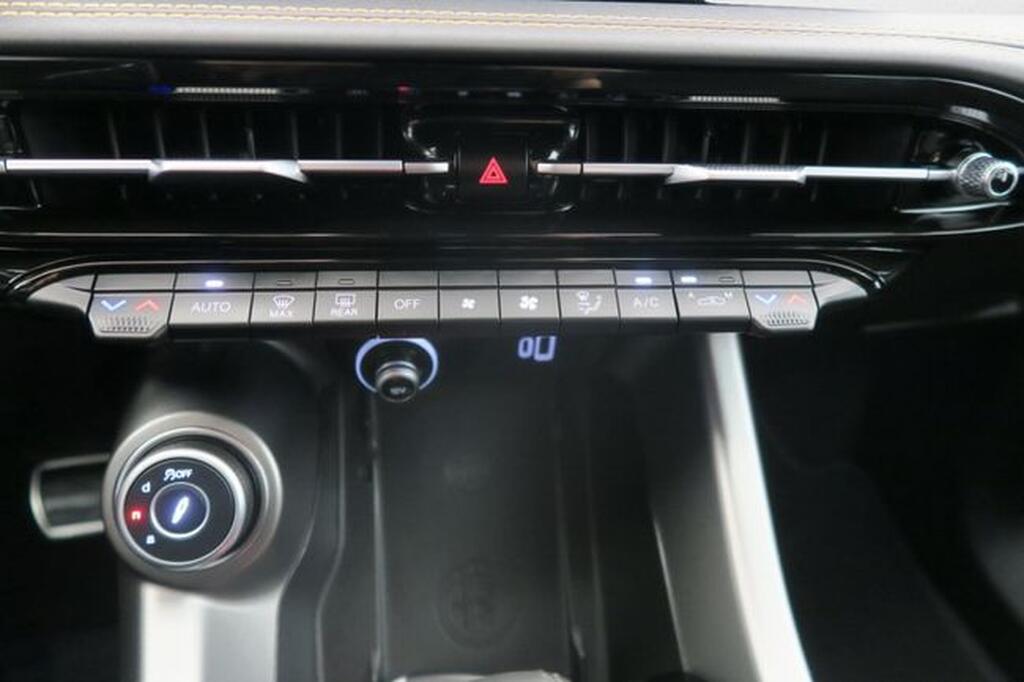 Alfa Romeo Tonale 1.3 Multi-air PHEV Speciale Q4 Segunda mano
