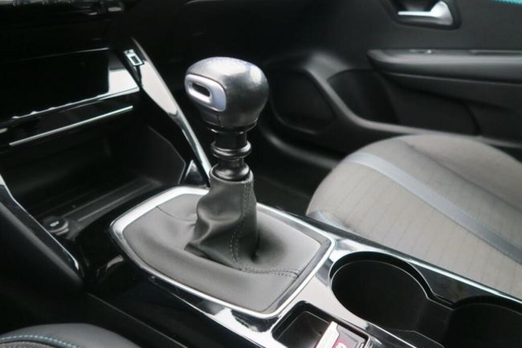 Peugeot 208 PureTech 73kW (100CV) Allure 15