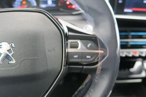 Peugeot 208 PureTech 73kW (100CV) Allure 17