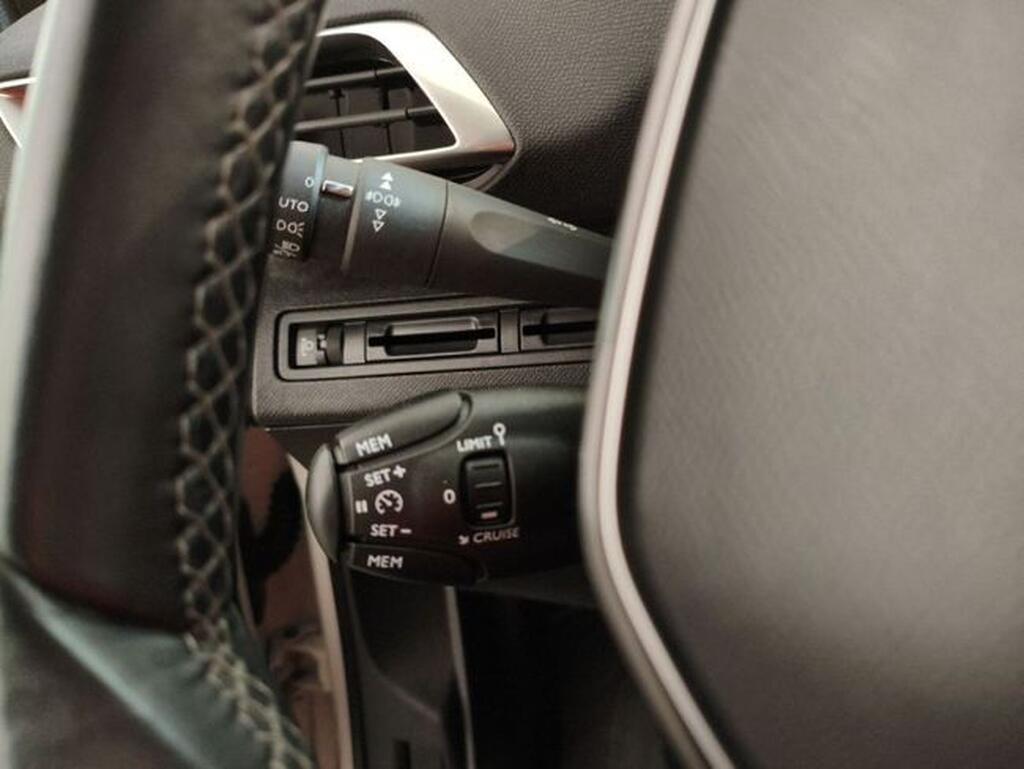 Peugeot 5008 Allure 1.5L BlueHDi 96kW (130CV) S&S Segunda mano