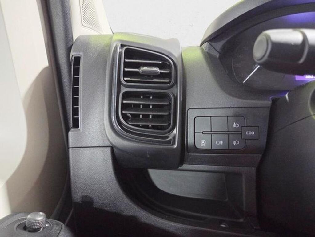 Peugeot Boxer FG 2.2 BHDI 120 L2H2 3.3T 4P Segunda mano