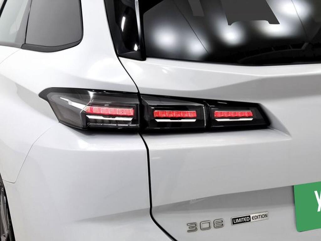 Peugeot 308 5P Allure Pack PureTech 130 S&S EAT8 12