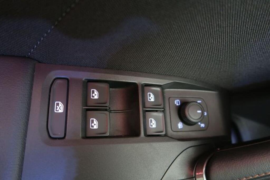 CUPRA León SP 1.5 eTSI 110kW (150CV) DSG Segunda mano