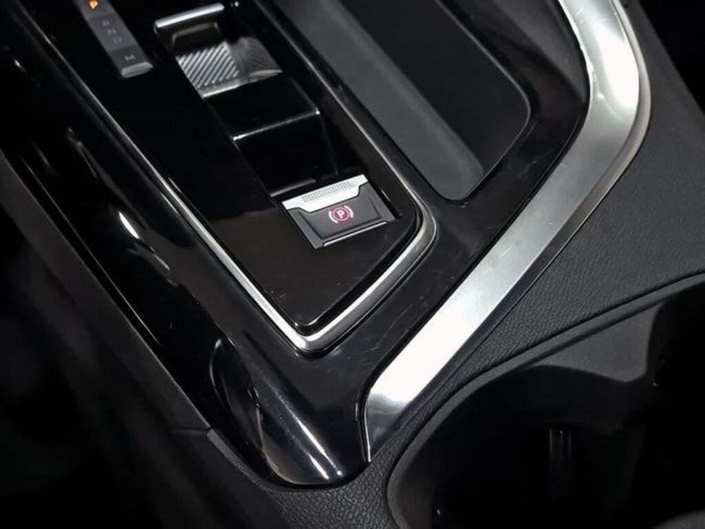 Peugeot 3008 1.2 PureTech 96KW S&S GT EAT8 Segunda mano