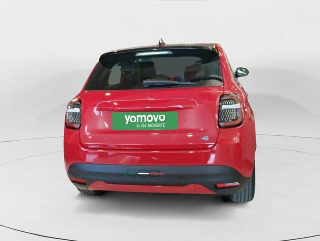 Fiat 600 600e RED 54kwh 115kw (156cv) Segunda mano