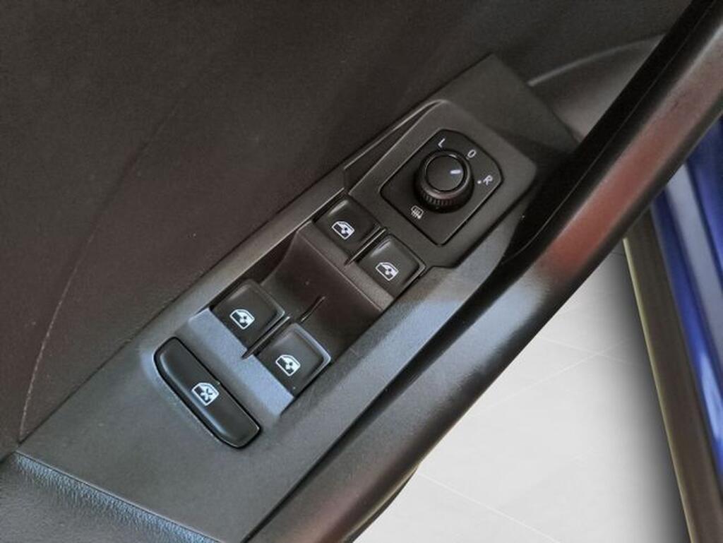 Volkswagen T-Cross Edition 1.0 TSI 70kW (95CV) 11